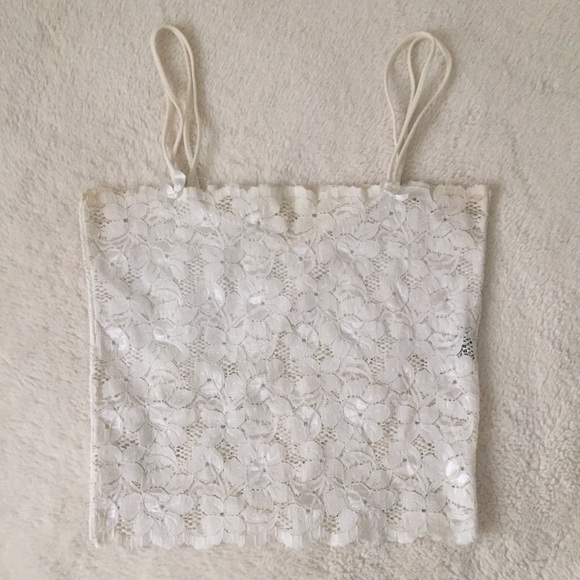 Tops - Floral laced square crop top
